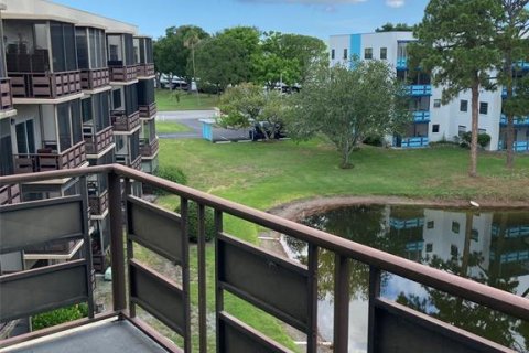 Condominio en venta en Saint Petersburg, Florida, 2 dormitorios, 102.19 m2 № 2237801 - foto 22