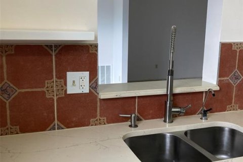 Condominio en venta en Saint Petersburg, Florida, 2 dormitorios, 102.19 m2 № 2237801 - foto 9