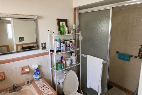 House in Saint Petersburg, Florida 3 bedrooms, 162.76 sq.m. № 2209421 - photo 7