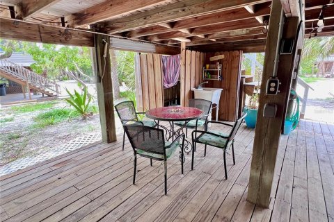 House in Placida, Florida 2 bedrooms, 72.84 sq.m. № 1813162 - photo 17