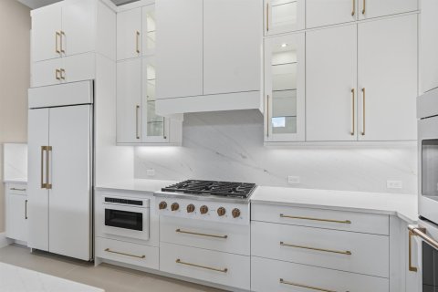 Купить виллу или дом в Виро-Бич, Флорида 6 комнат, 242.57м2, № 2085936 - фото 11