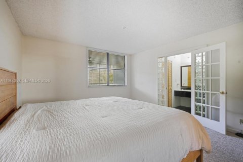 Copropriété à vendre à Aventura, Floride: 3 chambres, 129.69 m2 № 2089242 - photo 11
