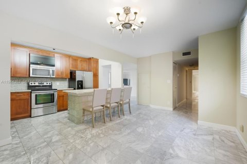Condo à Aventura, Floride, 3 chambres  № 2089242