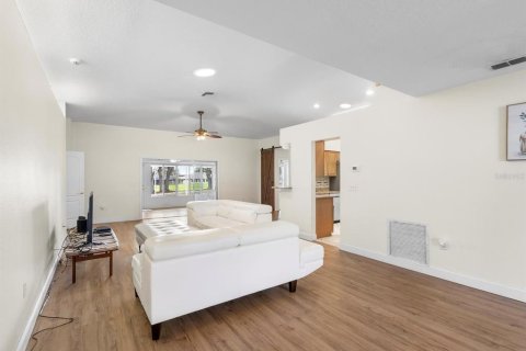 Villa ou maison à vendre à San Antonio, Floride: 2 chambres, 165.09 m2 № 2232347 - photo 8