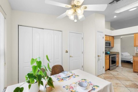Villa ou maison à vendre à San Antonio, Floride: 2 chambres, 165.09 m2 № 2232347 - photo 16