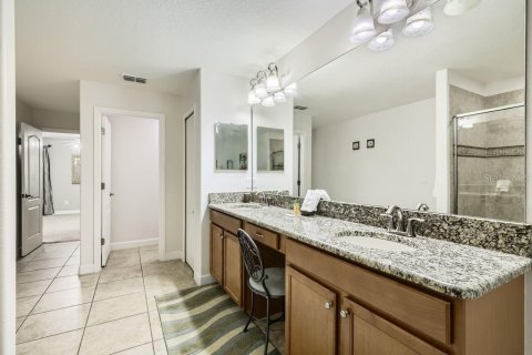 Casa en venta en Kissimmee, Florida, 6 dormitorios, 305.74 m2 № 1679501 - foto 20