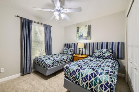 Casa en venta en Kissimmee, Florida, 6 dormitorios, 305.74 m2 № 1679501 - foto 12