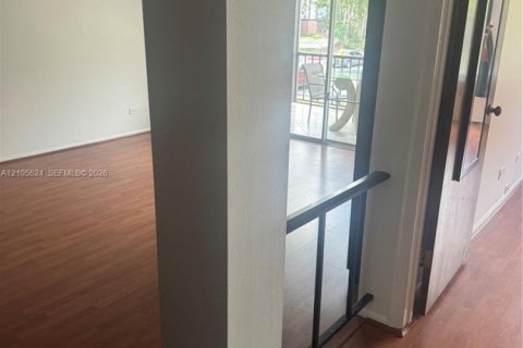 Condo in Lauderhill, Florida, 1 bedroom  № 2416136 - photo 29