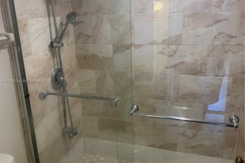 Condo in Lauderhill, Florida, 1 bedroom  № 2416136 - photo 20