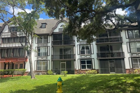 Condo in Lauderhill, Florida, 1 bedroom  № 2416136 - photo 26
