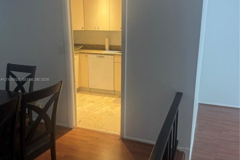 Condo in Lauderhill, Florida, 1 bedroom  № 2416136 - photo 27