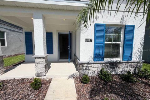 House in Clermont, Florida 3 bedrooms, 153.01 sq.m. № 2239766 - photo 3