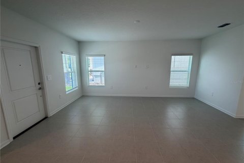 House in Clermont, Florida 3 bedrooms, 153.01 sq.m. № 2239766 - photo 14