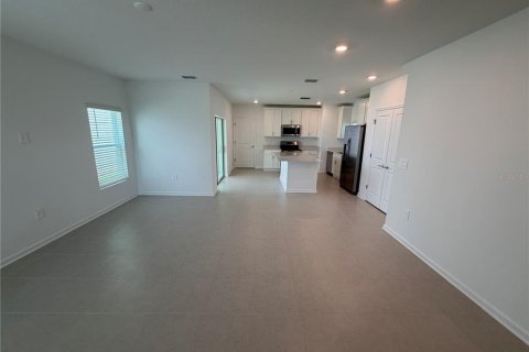House in Clermont, Florida 3 bedrooms, 153.01 sq.m. № 2239766 - photo 13