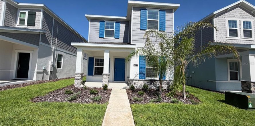 House in Clermont, Florida 3 bedrooms, 153.01 sq.m. № 2239766