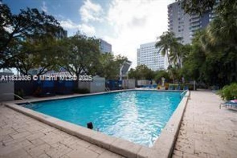 Condominio en venta en Miami, Florida, 2 dormitorios, 84.91 m2 № 1783834 - foto 21