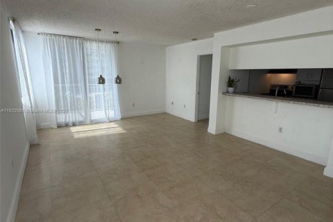 Condominio en venta en Miami, Florida, 2 dormitorios, 84.91 m2 № 1783834 - foto 12