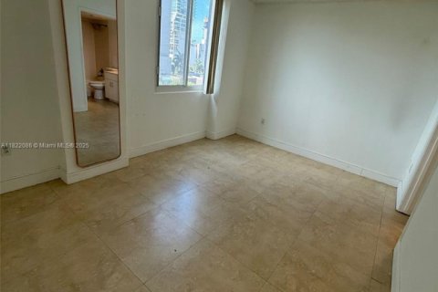Condominio en venta en Miami, Florida, 2 dormitorios, 84.91 m2 № 1783834 - foto 13