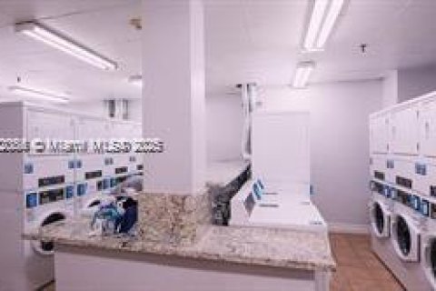 Condominio en venta en Miami, Florida, 2 dormitorios, 84.91 m2 № 1783834 - foto 25