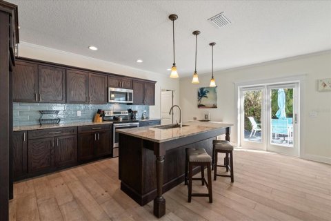 Propiedad comercial en venta en Anna Maria, Florida, 257.53 m2 № 1561717 - foto 11