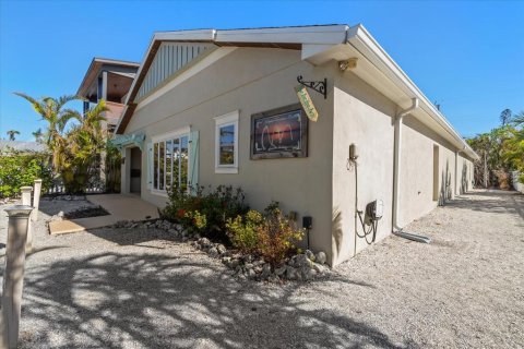 Propiedad comercial en venta en Anna Maria, Florida, 257.53 m2 № 1561717 - foto 10