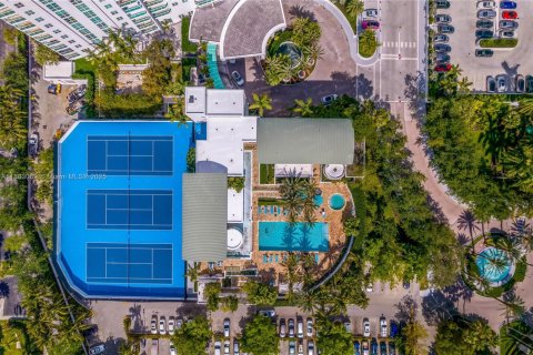 Condominio en alquiler en Aventura, Florida, 3 dormitorios, 286.32 m2 № 1932895 - foto 15