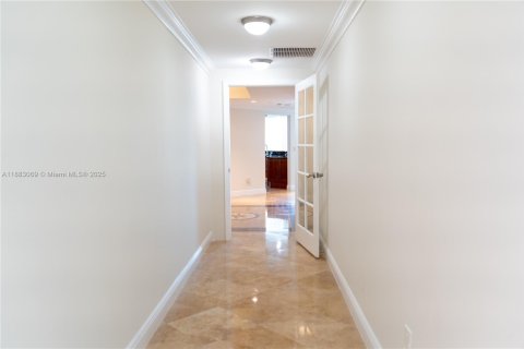 Condominio en alquiler en Aventura, Florida, 3 dormitorios, 286.32 m2 № 1932895 - foto 19
