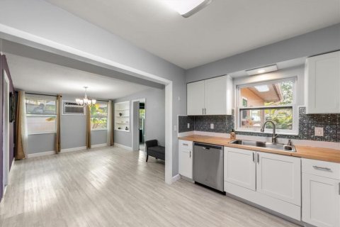 Casa en venta en Largo, Florida, 3 dormitorios, 124.02 m2 № 2225954 - foto 9