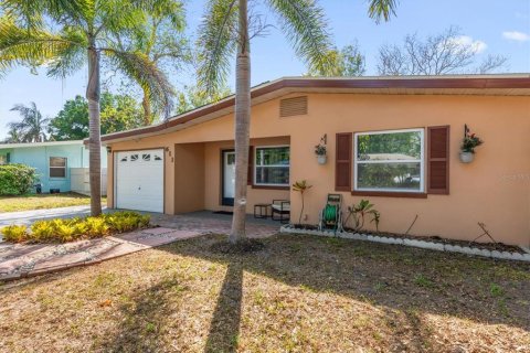 Casa en venta en Largo, Florida, 3 dormitorios, 124.02 m2 № 2225954 - foto 2
