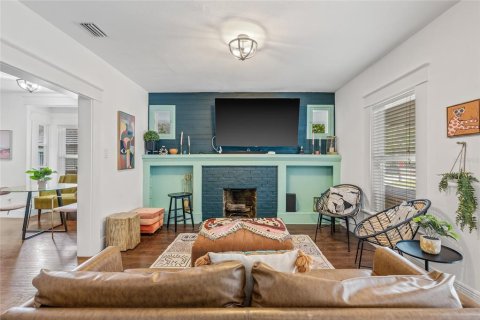House in Tampa, Florida 3 bedrooms, 135.08 sq.m. № 1628601 - photo 10