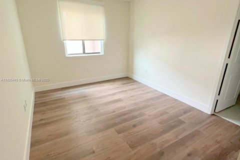 Touwnhouse à vendre à Doral, Floride: 3 chambres, 219.81 m2 № 2077322 - photo 26