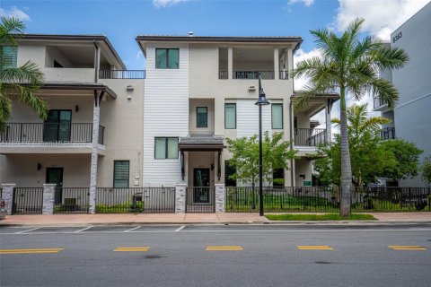 Touwnhouse à Doral, Floride 3 chambres, 219.81 m2 № 2077322