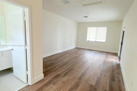 Touwnhouse à vendre à Doral, Floride: 3 chambres, 219.81 m2 № 2077322 - photo 24