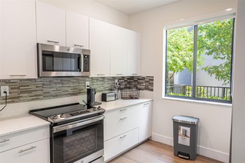 Touwnhouse à vendre à Doral, Floride: 3 chambres, 219.81 m2 № 2077322 - photo 7