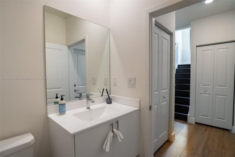 Touwnhouse à vendre à Doral, Floride: 3 chambres, 219.81 m2 № 2077322 - photo 27