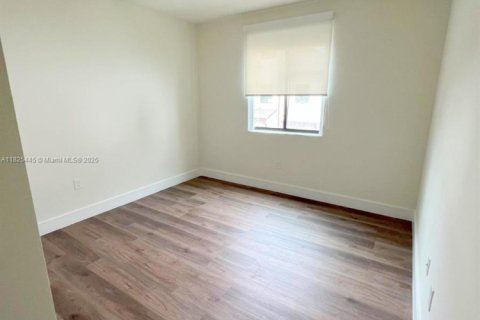 Touwnhouse à vendre à Doral, Floride: 3 chambres, 219.81 m2 № 2077322 - photo 25