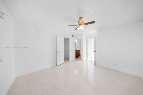 Copropriété à vendre à Davie, Floride: 2 chambres, 102.19 m2 № 2152730 - photo 13