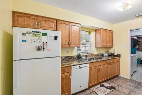 Купить виллу или дом в Спринг-Хилл, Флорида 10 комнат, 176.89м2, № 2225977 - фото 10