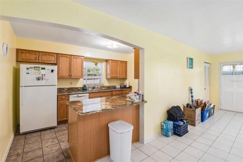 Купить виллу или дом в Спринг-Хилл, Флорида 10 комнат, 176.89м2, № 2225977 - фото 9