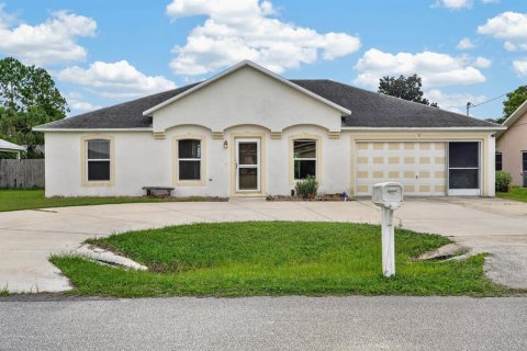 Villa ou maison à vendre à Palm Coast, Floride: 4 chambres, 166.11 m2 № 2285140 - photo 2