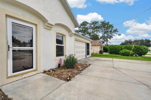 Villa ou maison à vendre à Palm Coast, Floride: 4 chambres, 166.11 m2 № 2285140 - photo 3