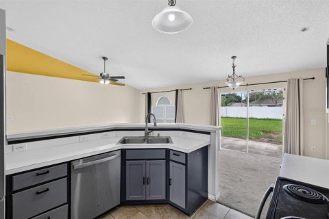 Villa ou maison à vendre à Palm Coast, Floride: 4 chambres, 166.11 m2 № 2285140 - photo 11