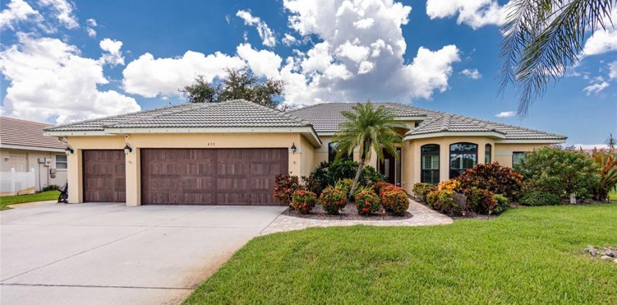 Villa ou maison à Englewood, Floride 4 chambres, 197.32 m2 № 1911954