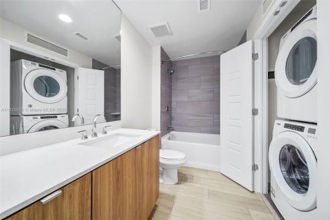 Appartement à louer à Fort Lauderdale, Floride: 59.64 m2 № 1818710 - photo 4