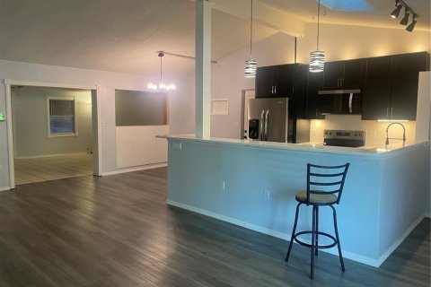House in Bradenton, Florida 2 bedrooms, 138.42 sq.m. № 1825049 - photo 7
