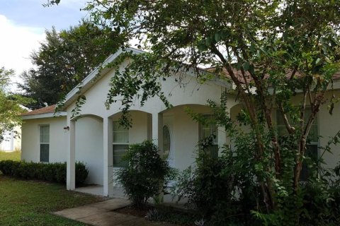 Villa ou maison à Ocala, Floride 3 chambres, 107.86 m2 № 2359070