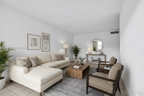 Кондоминиум с 1 спальней в Халландейл-Бич, Флорида № 2025972