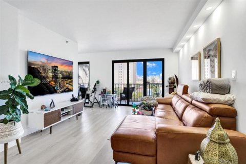 Condo in Hollywood, Florida, 2 bedrooms  № 1715060 - photo 4