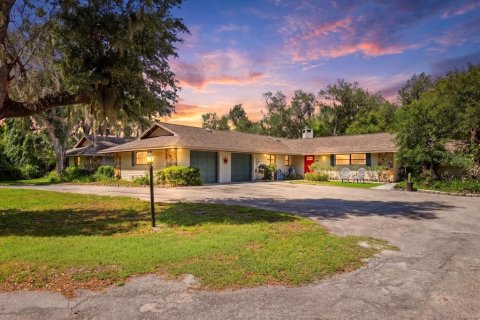 House in Sarasota, Florida 4 bedrooms, 353.49 sq.m. № 2151861 - photo 3