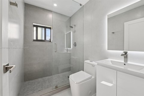 Villa ou maison à vendre à Coral Gables, Floride: 5 chambres, 163.97 m2 № 1969020 - photo 14